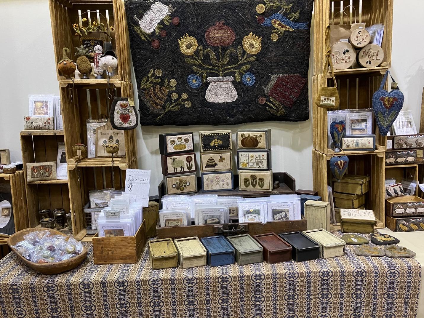 Sheep Applique on Sliding Lid Box class image